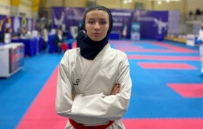 لاعبة كاراتيه ايرانية تحرز برونزية ببطولة آسيا 2025 للناشئين