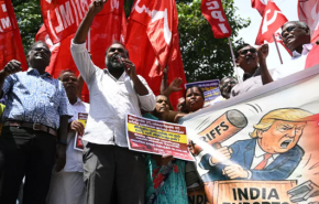 تبدیل خمیر دندان به سلاح ملی مردم هند علیه ترامپ  