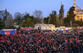 اعتراضات علیه دولت اردوغان در استانبول؛ شبکه های اجتماعی با اختلاف مواجه شدند+ ویدیو