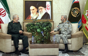 سرلشکرحاتمی: به کوچک‌ترین تعرض دشمنان پاسخی پشیمان کننده می‌دهیم