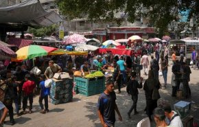 ما حقيقة المتاجر المليئة بالمواد الغذائية في غزة التي تعاني من الجوع؟!