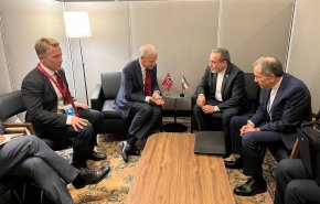 عراقجي يبحث مع رئيس وزراء النرويج العلاقات الثنائية والتطورات الدولية