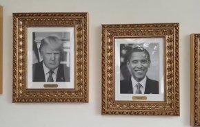 ترامب يستبدل صورة بايدن في البيت الأبيض بجهاز توقيع آلي!