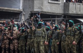 حماس: لا يمكن المساس بسلاح المقاومة ما دام الاحتلال جاثما على أرضنا