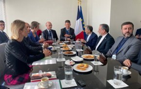 شاهد.. طهران تحذر من مخاطر تفويت الفرصة على الدبلوماسية