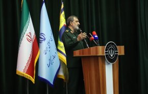 محسن رضایی: هدف دشمنان مقابله و ایجاد مانع در راه پیشرفت ایران است