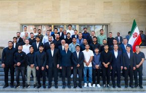 مراسم تجلیل از قهرمانان کشتی توسط رئیس جمهور برگزار شد + عکس