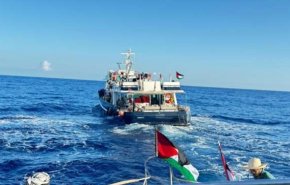 الاحتلال يبدأ بترحيل ناشطين اعتقلهم من سطح 'أسطول الصمود'