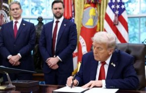 ترامب يتوعد ’بالقضاء التام’ على حماس إذا رفضت تسليم السلطة