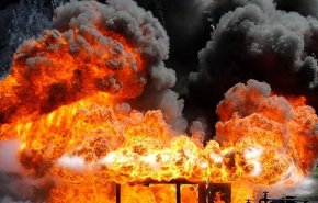 انفجار مروع بمصنع للجيش الأمريكي يخلّف قتلى ومفقودين + فيديو