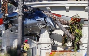 إصابة خمسة أشخاص في حادثة تحطم مروحية في ولاية كاليفورنيا الأمريكية 
