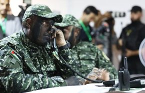 خلال مراسم تسليم الأسرى.. أمن المقاومة يلقي القبض على عميل للاحتلال