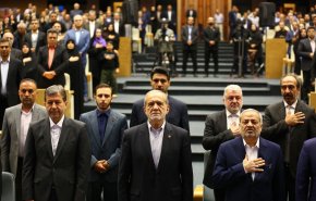 رئيس الجمهورية: ابناء ايران هم من صنعوا الصواريخ والطاقة النووية