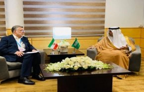 وزير الصحة السعودي يدعو إيران للمشاركة في ملتقى الصحة العالمي
