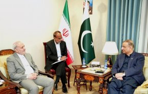 وزیر ارتباطات پاکستان: همیشه در خط مقدم تقویت همکاری‌ها با ایران باقی می‌مانیم