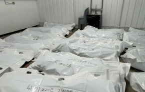 صحة غزة تستلم 15 جثماناً جديداً يظهر على بعضها آثار تنكيل