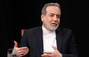 عراقچی: نمایش یک پهپاد در پارلمان بریتانیا، صحنه‌سازی لابی اسرائیل بود