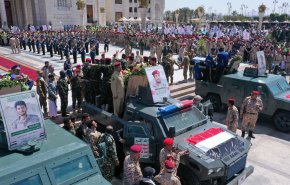 انطلاق مراسم تشييع رئيس أركان القوات المسلحة اليمنية