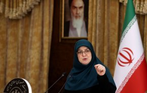 مهاجرانی: ۷۰۰ کیلوگرم شمش طلای استاندارد وارد کشور شد/ حراج شمش به زودی