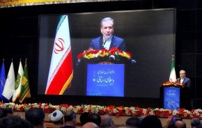 عراقجي: دول الجوار تمثل رئة تنفسنا وسط قيود الحظر