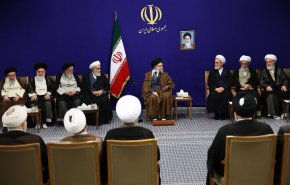 قائد الثورة : تعريف 