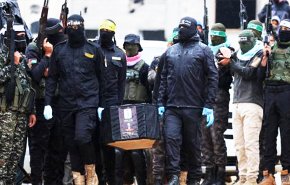 القسام يسلم اليوم جثتين جديدتين لأسيرين إسرائيليين