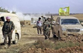  اندلاع اشتباكات بين قسد والقوات الحكومية السورية شرق دير الزور
