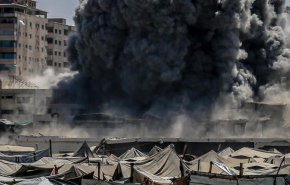 طائرات الاحتلال تشن غارات على مجمع الشفاء الطبي في غزة