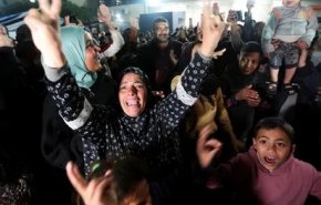 بعد مجزرة مروعة..الاحتلال يدعي الالتزام بوقف إطلاق النار في غزة