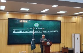 اسلام‌آباد: از هر تصمیمی در راستای توسعه اقتصادی ایران استقبال می‌کنیم