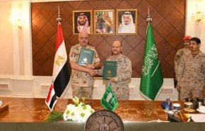 مصر والسعودية توقعان اتفاق تعاون عسكري