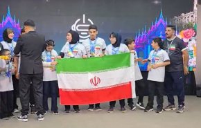 فريق الروبوتات الطلابي الإيراني يفوز ببطولة آسيا

