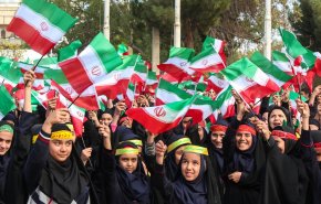 ۱۳ آبان روزی که تاریخ با صدای دانش‌آموزان نوشته شد