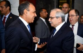 سلام وعبدالعاطي يناقشان تطورات جنوب لبنان في اتصال هاتفي