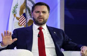 فانس يحاول إلقاء الكرة الى ساحة الديمقراطيين على طريقة أين أُذُنَك؟