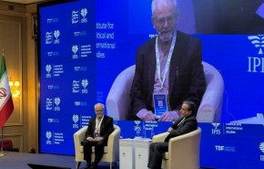 عراقجي: بدأت الآن الدعوات لاستئناف المفاوضات