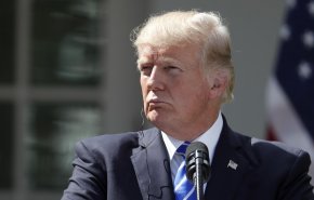 ترامب: لا أستبعد أي سيناريوهات للتحرك بشأن فنزويلا
