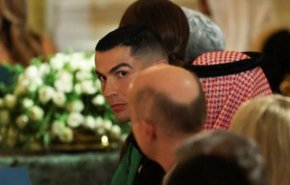 شاهد..رونالدو وماسك وإبن سلمان على طاولة ترامب