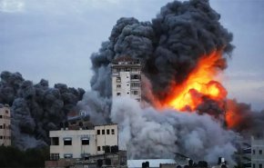 قوات الاحتلال تقصف قطاع غزة وتواصل نسف المنازل