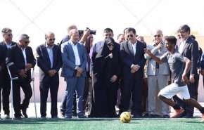 إيران تفتتح ملعبين لكرة القدم بالعشب الصناعي في جزيرة بوموسي
