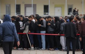 واشنطن تجمد جميع قرارات اللجوء وتعلق إصدار التأشيرات للأفغان
