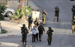 نادي الأسير: اعتقال مئات الفلسطينيين أسبوعيا بالضفة