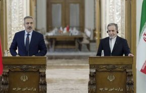 عراقچی: ایران و ترکیه بر لزوم رفع موانع تجاری تاکید دارند/ فیدان: اسرائیل مشکل همه ما در منطقه است 