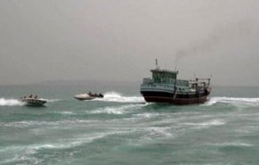 توقیف لنج حامل ۸۰ هزار لیتر سوخت قاچاق در کیش