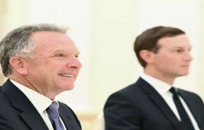 شاهد/بابتسامة عريضة وحليق الذقن..هكذا ظهر ويتكوف امام بوتين