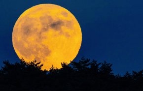 آخرین ابرماه سال به آسمان می‌آید