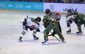 لیگ هاکی روی یخ؛ جشنواره گل نیروی زمینی ارتش مقابل فلفل‌های روسی