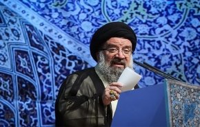 خطيب جمعة طهران: إذا استمر العدو في تصرفاته الجنونية، فسيُهزم مرة أخرى
