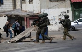 ارتش صهیونیستی با شلیک مستقیم به بهانه پرتاب سنگ دو جوان فلسطینی را به شهادت رساند