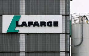 فضيحة لافارج.. القضاء الفرنسي يطالب بعقوبات تاريخية بسبب تمويل الإرهاب بسوريا